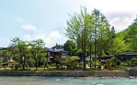 嵐渓荘